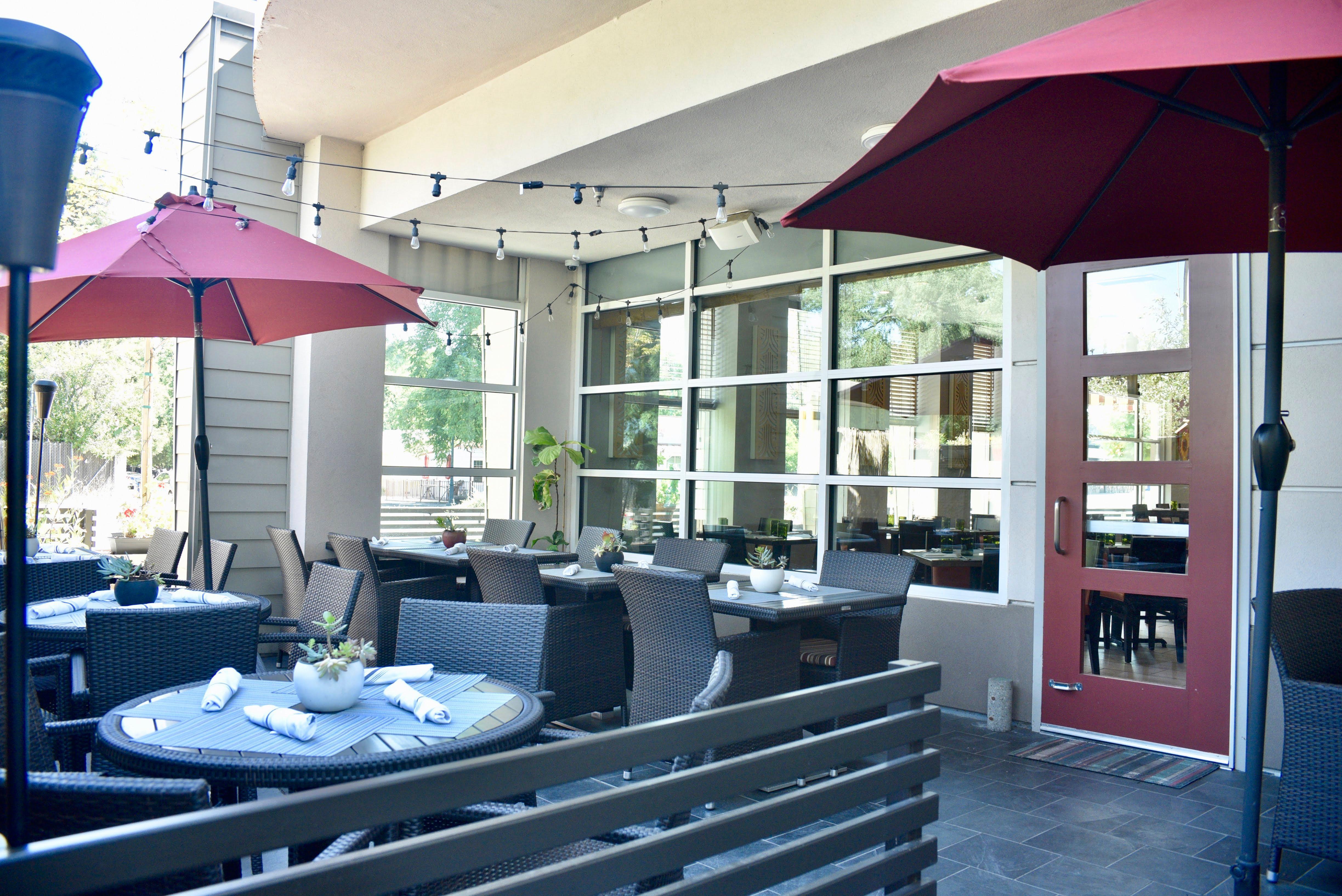 Holiday Inn Windsor - Wine Country By Ihg Eksteriør billede