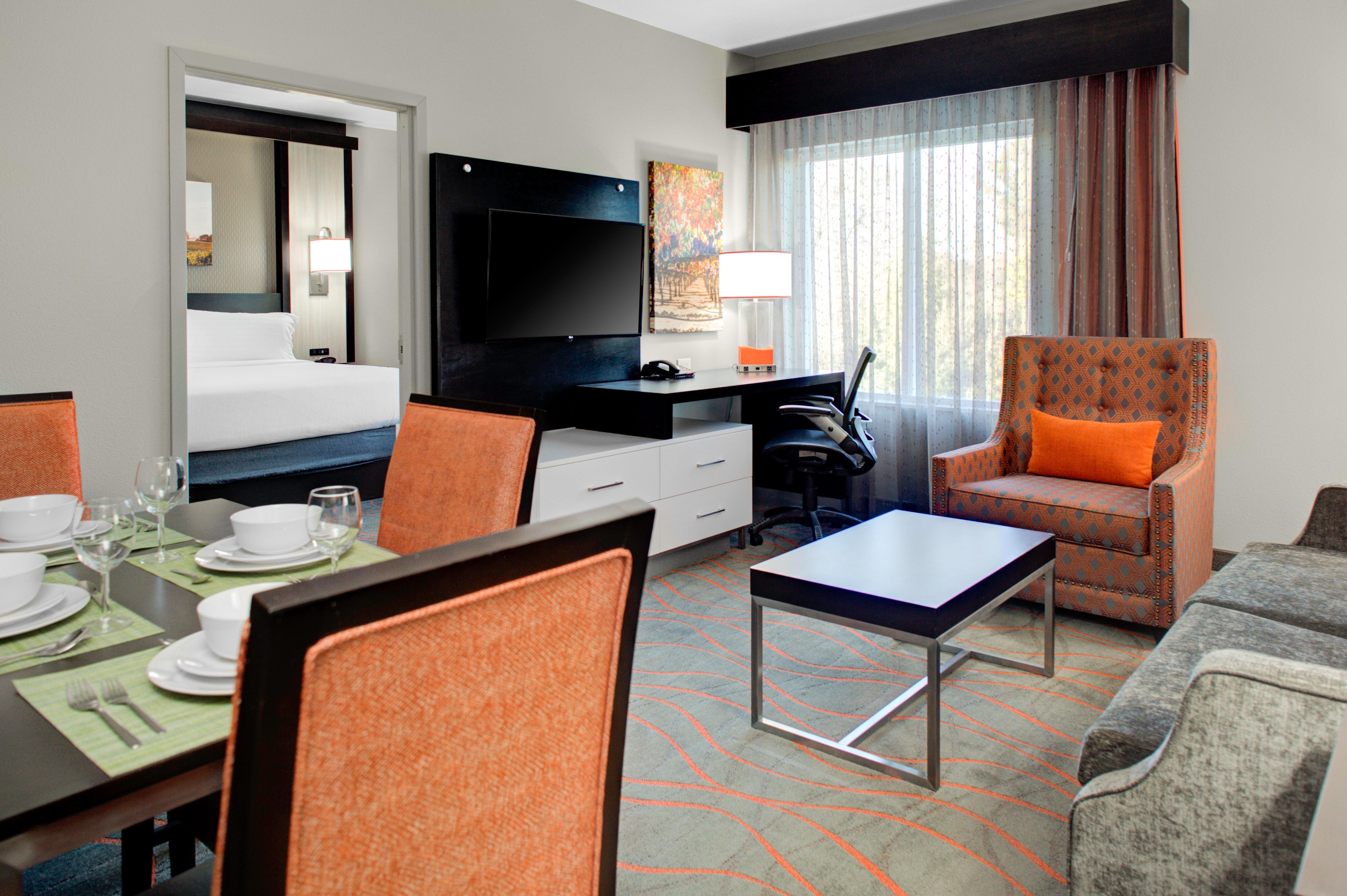 Holiday Inn Windsor - Wine Country By Ihg Eksteriør billede