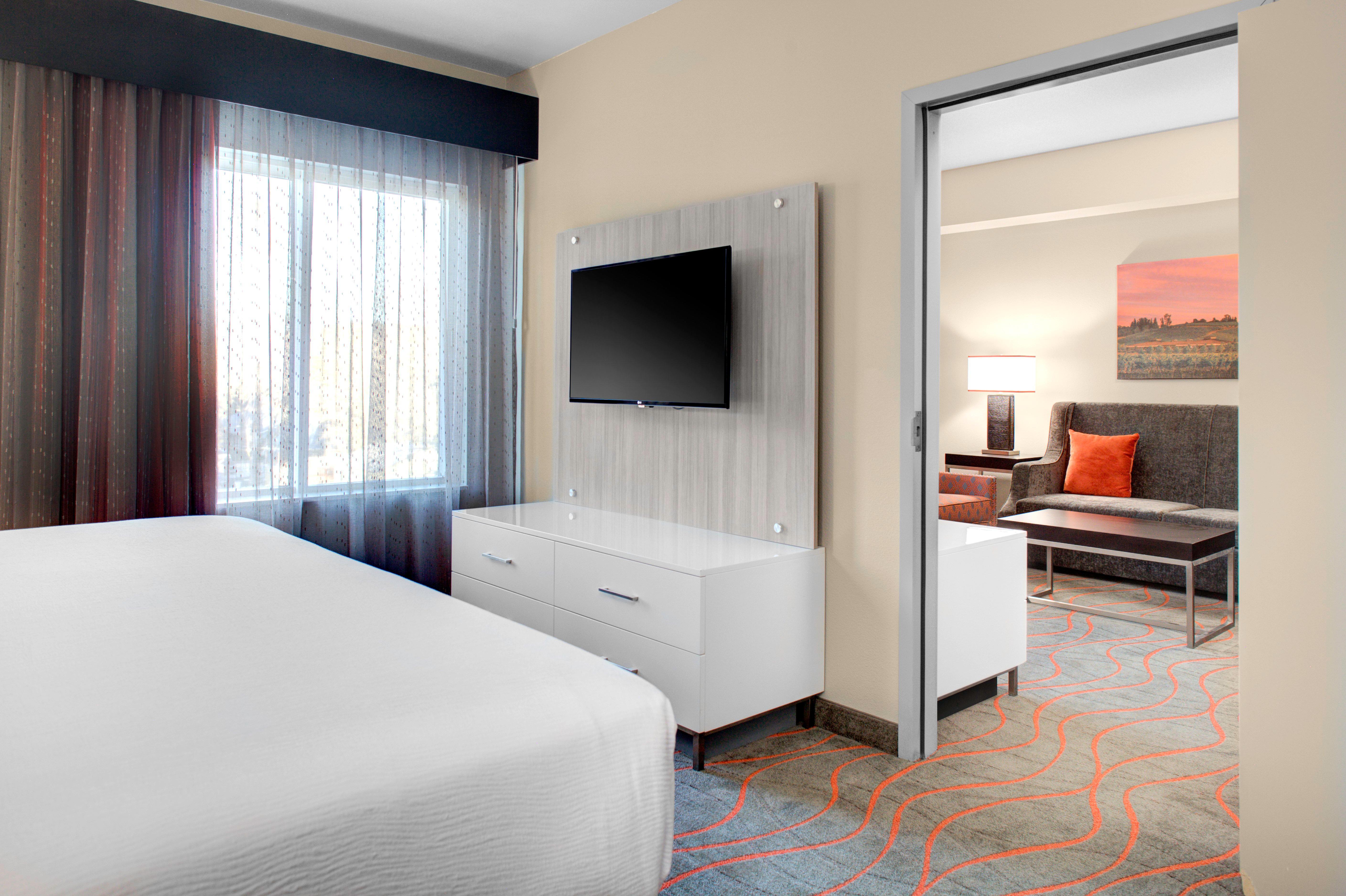 Holiday Inn Windsor - Wine Country By Ihg Eksteriør billede