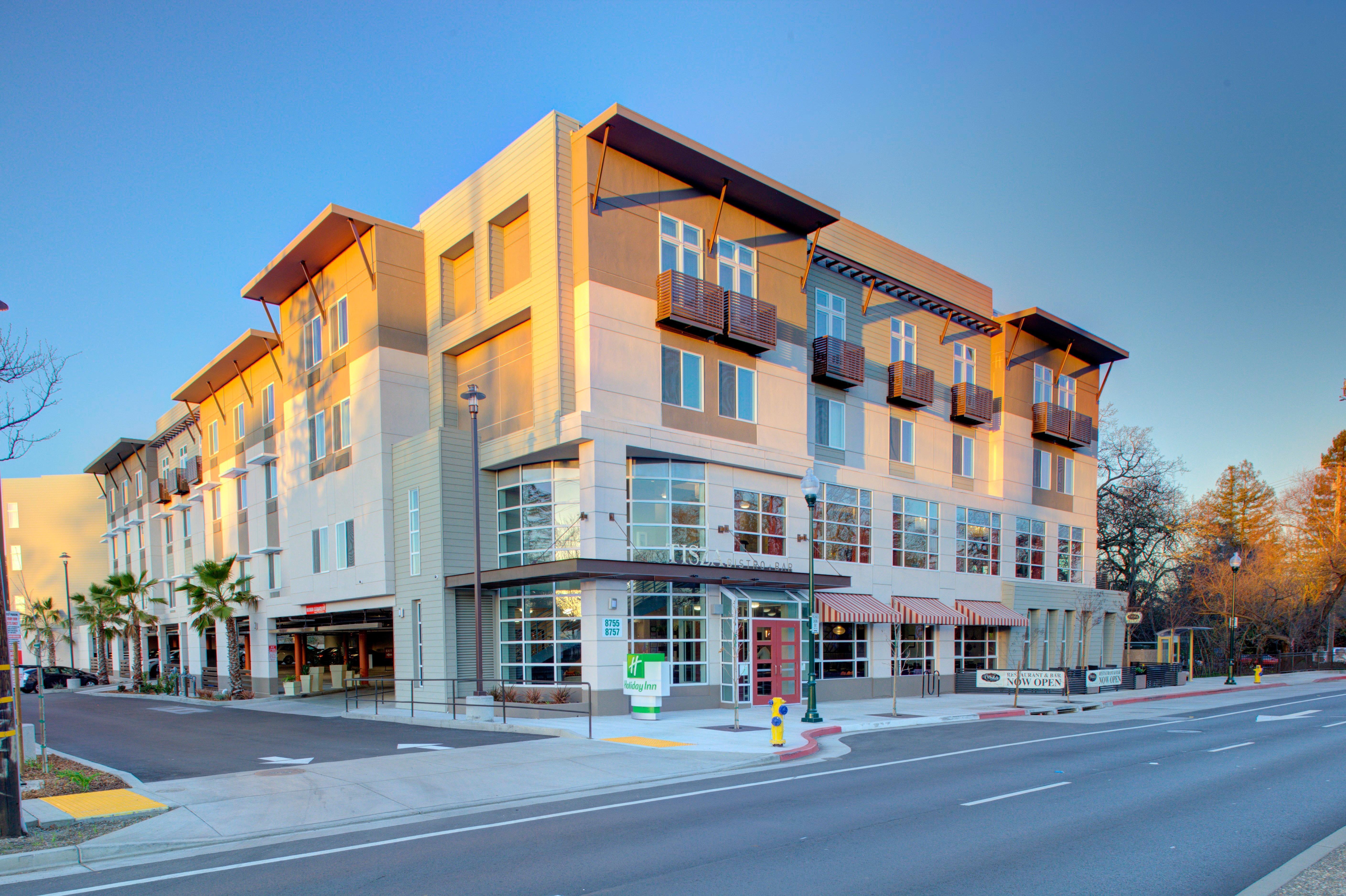 Holiday Inn Windsor - Wine Country By Ihg Eksteriør billede