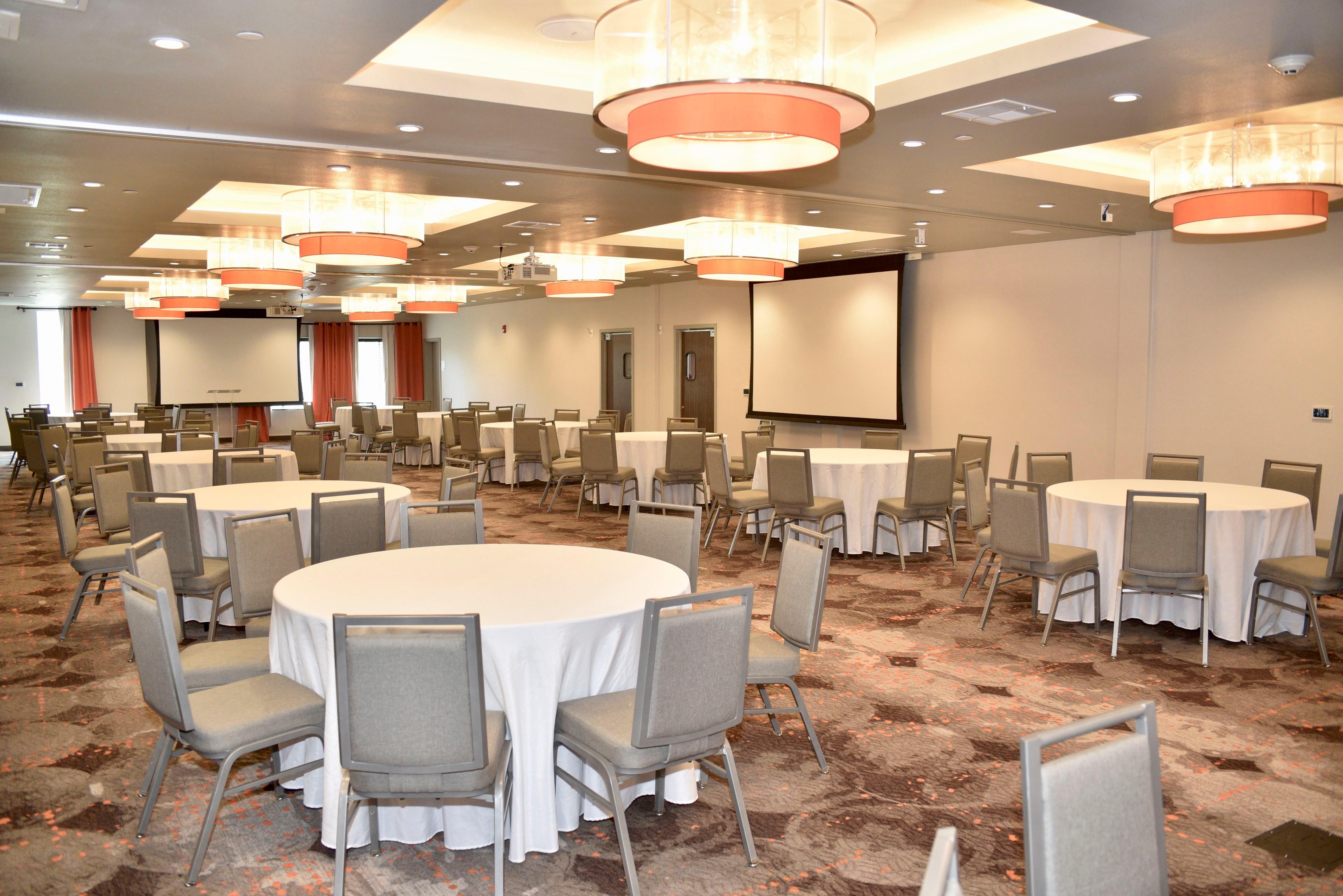 Holiday Inn Windsor - Wine Country By Ihg Eksteriør billede