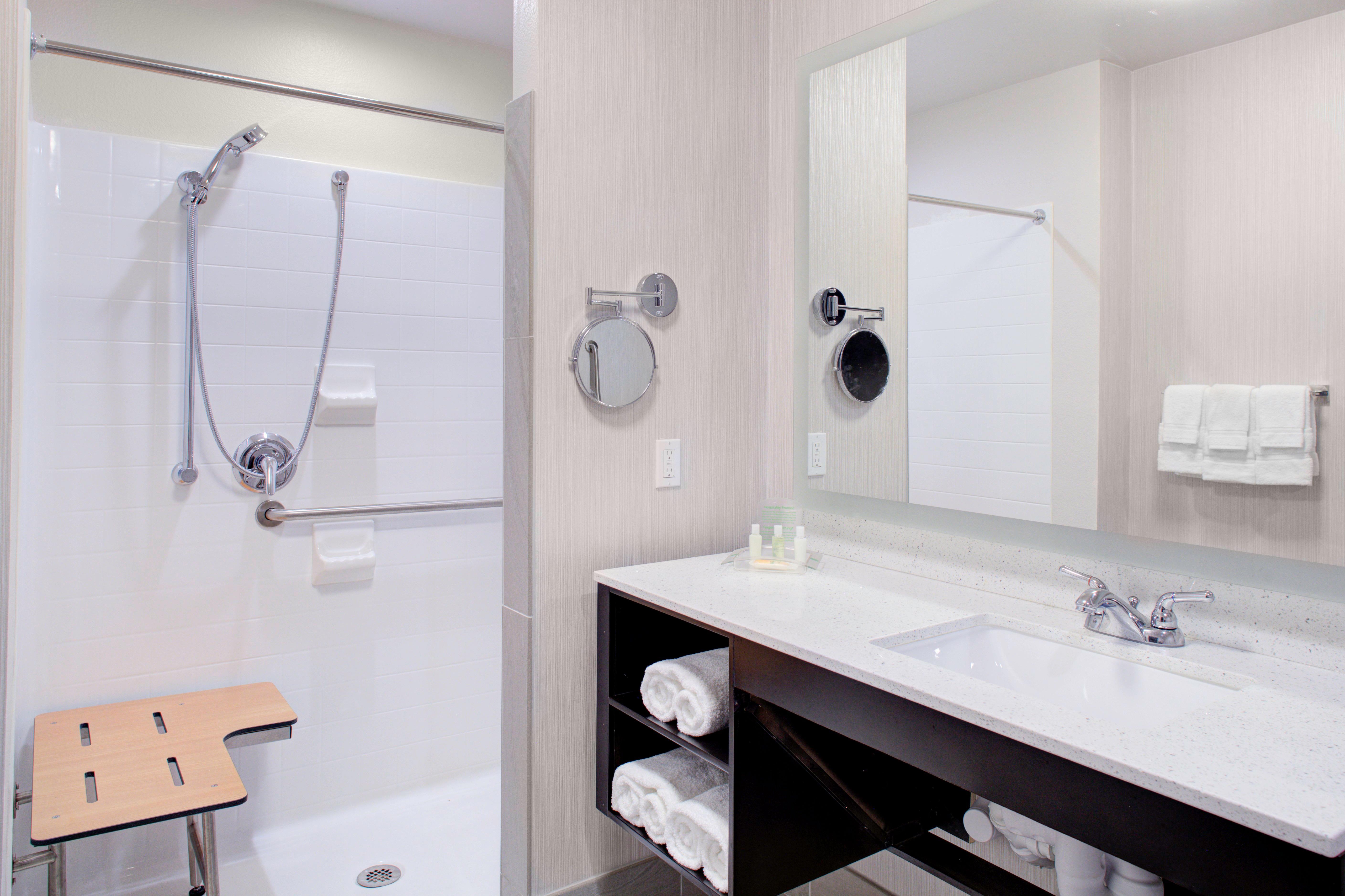 Holiday Inn Windsor - Wine Country By Ihg Eksteriør billede