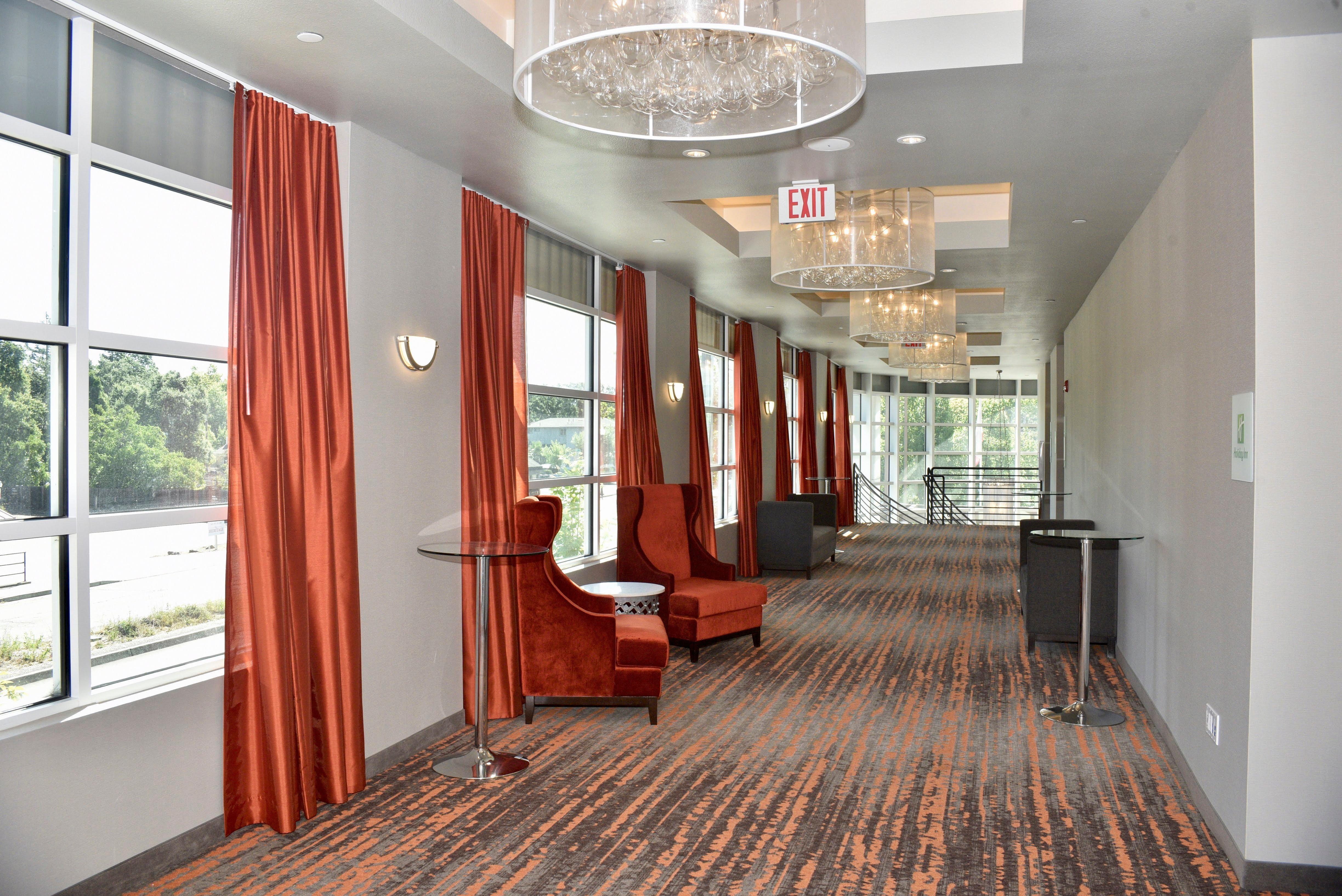 Holiday Inn Windsor - Wine Country By Ihg Eksteriør billede